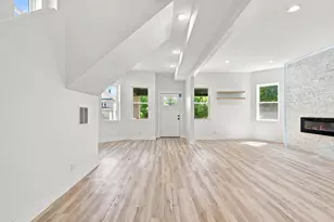 638 N Lotus Ave, Chicago, IL 60644 - Photo 6