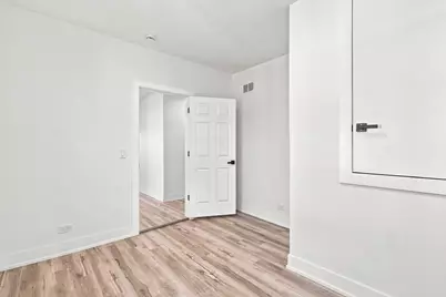 638 N Lotus Avenue, Chicago, IL 60644 - Photo 14