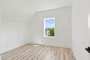 638 N Lotus Ave, Chicago, IL 60644 - Photo 20