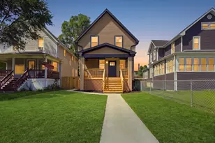 638 N Lotus Ave, Chicago, IL 60644 - Photo 1