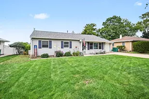 1111 Winthrop Ave, Joliet, IL 60435 - Photo 2