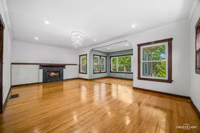 4952 N Central Park Avenue, Chicago, IL 60625 - Photo 4