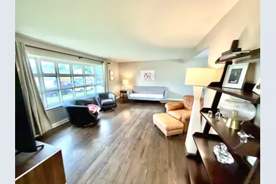 1661 Charleston Court, Melrose Park, IL 60160 - Photo 6