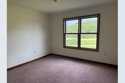 3039 E 3rd Road, Lasalle, IL 61301 - Photo 22