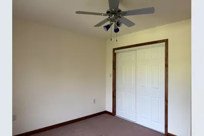 3039 E 3rd Road, Lasalle, IL 61301 - Photo 18
