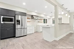 4604 Lakeshore Dr, McHenry, IL 60050 - Photo 10