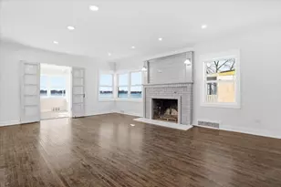 297 E Lakeview Ave, Round Lake Beach, IL 60073 - Photo 22