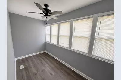 8627 S Colfax Avenue, Chicago, IL 60617 - Photo 6