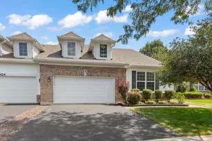 430 Woodhill Dr, Carol Stream, IL 60188 - Photo 1