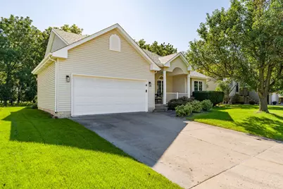 1029 16th Street Court, Silvis, IL 61282 - Photo 2