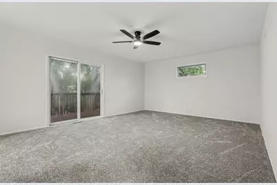 158 N Prairie Avenue, Mundelein, IL 60060 - Photo 18