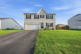 934 Derby Dr, Plano, IL 60545 - Photo 2