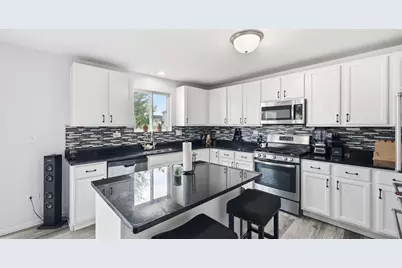934 Derby Drive, Plano, IL 60545 - Photo 12