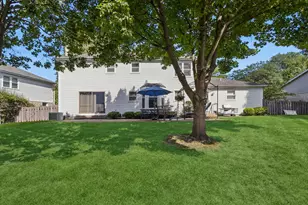 601 W Kingsley Dr, Arlington Heights, IL 60004 - Photo 24