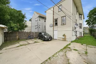 2050 N Kenneth Ave, Chicago, IL 60639 - Photo 28