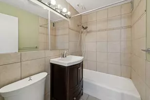 400 E Randolph St, Chicago, IL 60601 - Photo 12