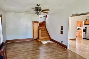324 S 7th St, Dekalb, IL 60115 - Photo 10