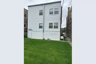 1916 Ridgeland Avenue, Berwyn, IL 60402 - Photo 2