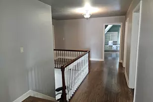 302 W Main St, Carmi, IL 62821 - Photo 24