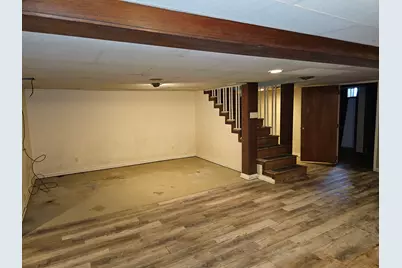 302 W Main Street, Carmi, IL 62821 - Photo 46