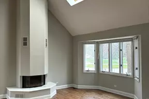 1667 Hinterlong Ln, Naperville, IL 60563 - Photo 2