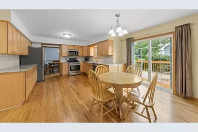 1N145 Glenrise Court, Glen Ellyn, IL 60137 - Photo 12