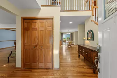 1N145 Glenrise Court, Glen Ellyn, IL 60137 - Photo 2