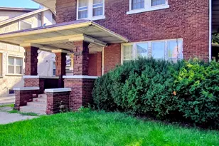 6845 S Chappel Ave, Chicago, IL 60649 - Photo 1