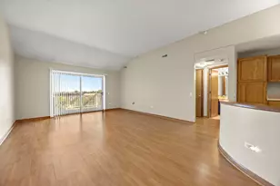 2020 St Regis Dr, Lombard, IL 60148 - Photo 4