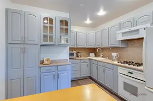 2 Timber Ln, Vernon Hills, IL 60061 - Photo 16
