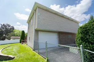 233 S Western Ave, Bartlett, IL 60103 - Photo 34