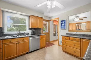 233 S Western Ave, Bartlett, IL 60103 - Photo 12