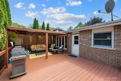 233 S Western Avenue, Bartlett, IL 60103 - Photo 32