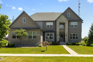 12903 Waterford Dr, Lemont, IL 60439 - Photo 2