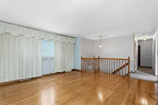 78 S Clarendon Ave, Addison, IL 60101 - Photo 10