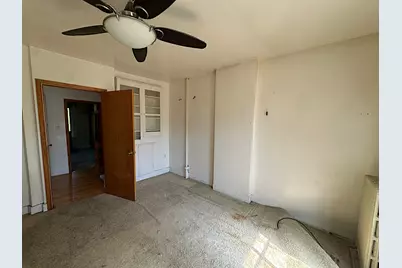 10509 S Corliss Avenue, Chicago, IL 60628 - Photo 8