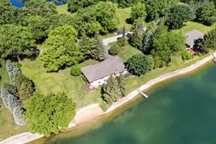 2720 N Bayview Ln, McHenry, IL 60051 - Photo 20