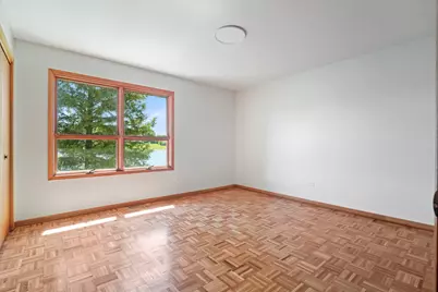 2720 N Bayview Lane, McHenry, IL 60051 - Photo 12