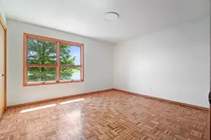 2720 N Bayview Ln, McHenry, IL 60051 - Photo 12
