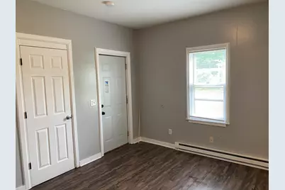 86 N 4th Street #2, Aurora, IL 60505 - Photo 6
