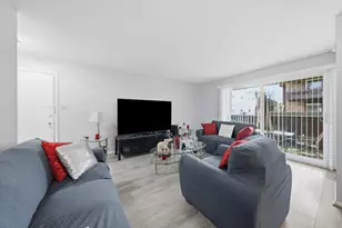 20127 Woodale St, Lynwood, IL 60411 - Photo 6
