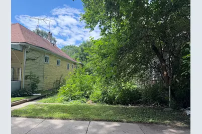 8032 S Manistee Avenue, Chicago, IL 60617 - Photo 1