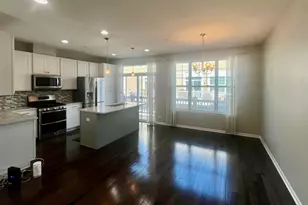 828 Center St, Des Plaines, IL 60016 - Photo 4