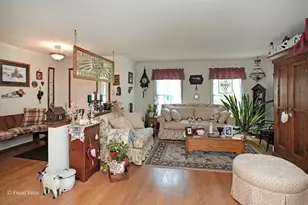 232 Johnson St, Hampshire, IL 60140 - Photo 2