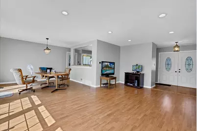 1719 W Lexington Drive, Arlington Heights, IL 60004 - Photo 20