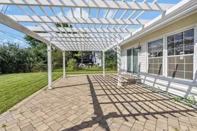 1719 W Lexington Drive, Arlington Heights, IL 60004 - Photo 10