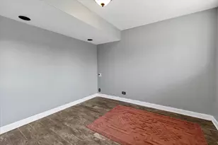 1719 W Lexington Dr, Arlington Heights, IL 60004 - Photo 12