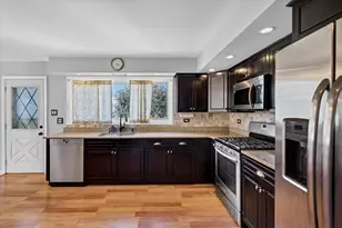 1719 W Lexington Dr, Arlington Heights, IL 60004 - Photo 18
