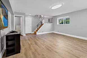 1719 W Lexington Dr, Arlington Heights, IL 60004 - Photo 14