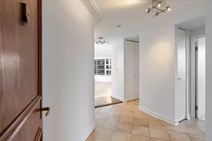 401 E Ontario St, Chicago, IL 60611 - Photo 2